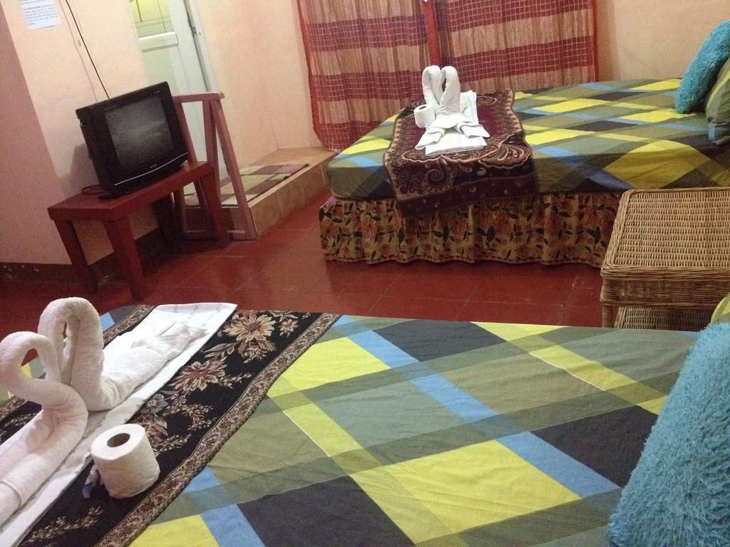 Lagrosa Backpackers Hotel Coron Exterior foto